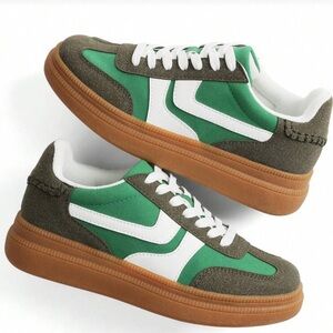 RETRO🐝SUPER CUTE MID-TOP SNEAKER